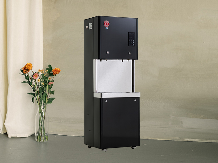 宏華連續(xù)式電開(kāi)水器 讓您能夠隨時(shí)享受到溫暖的熱水 宏華連續(xù)式電開(kāi)水器 讓您能夠隨時(shí)享受到溫暖的熱水